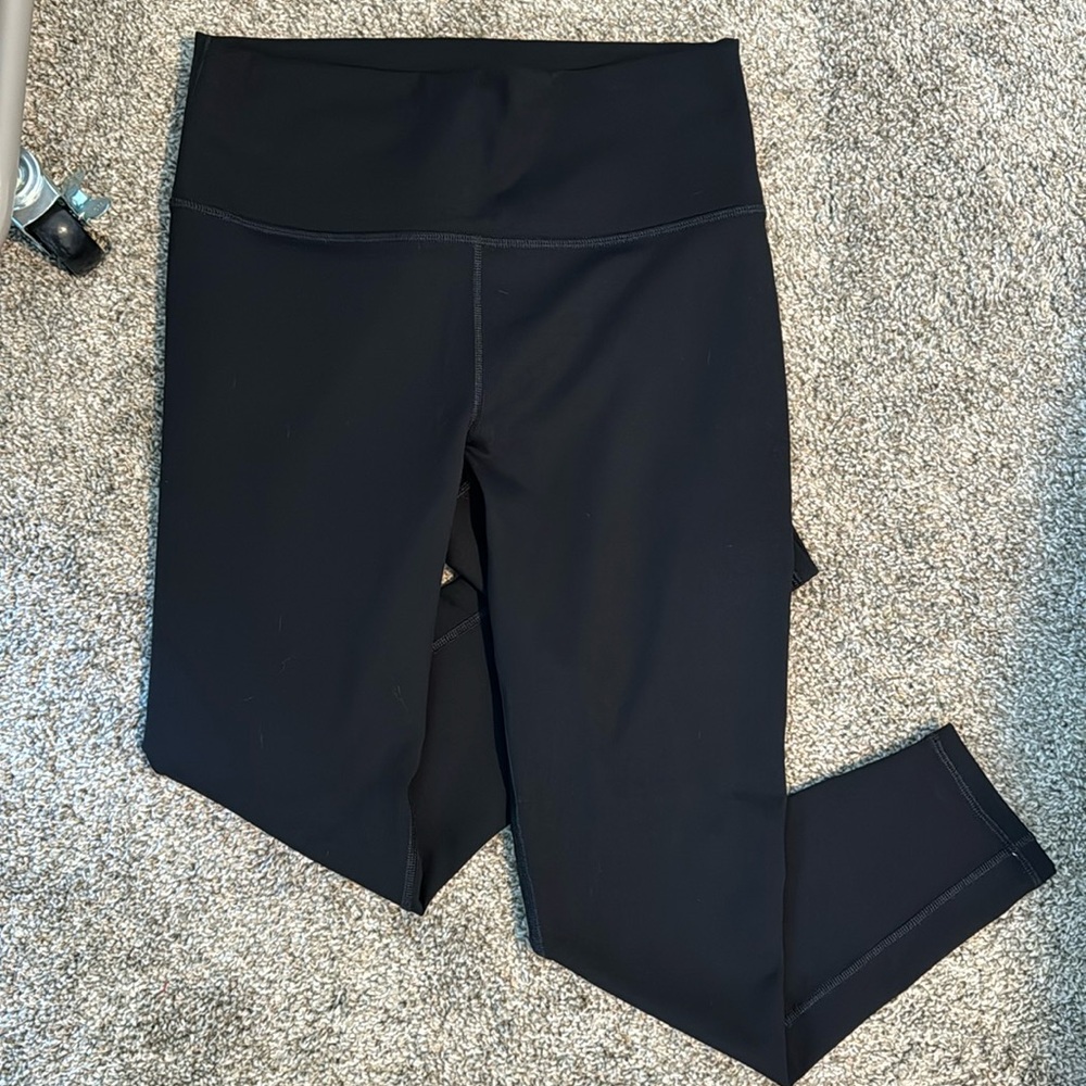 NWT Fabletics high-waisted powerhold 7/8 leggings size M/6-8